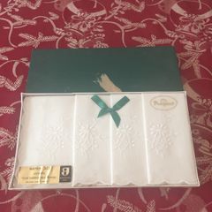 Beautiful Embroidered Napkin Set