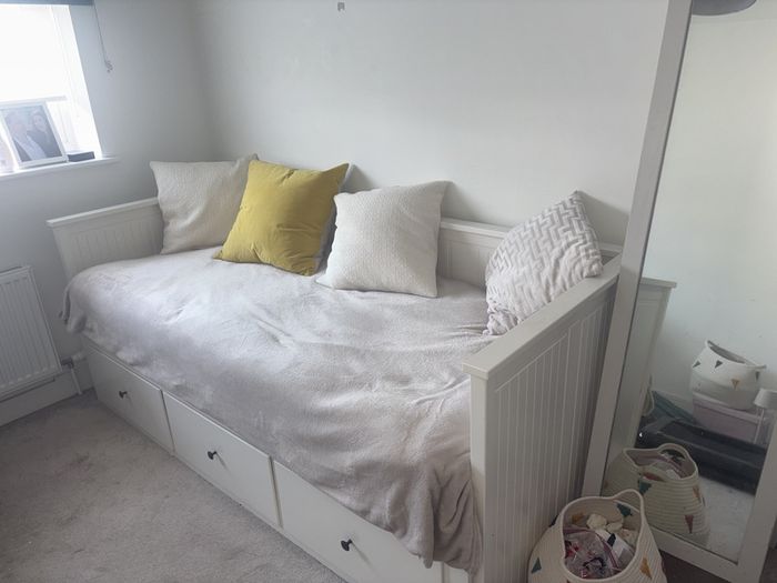 Ikea Hemnes Day Bed with 2 mattresses