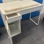 White desk Image 3