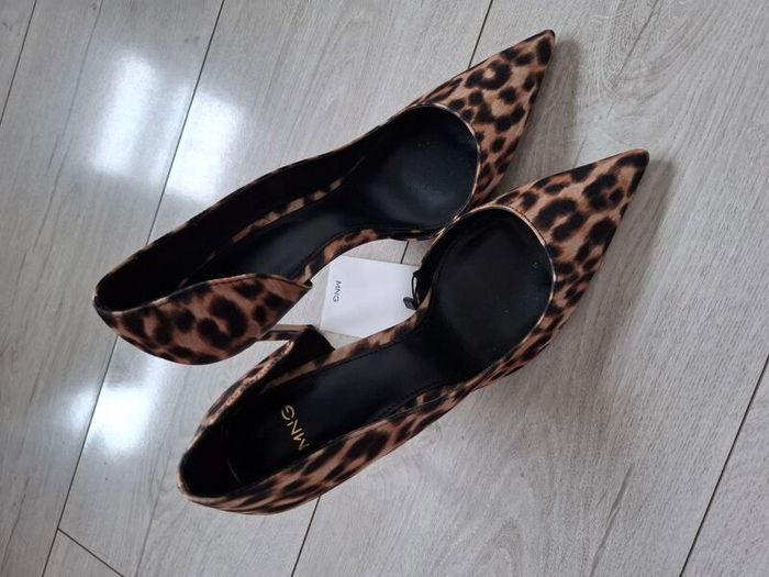 leopard print heels