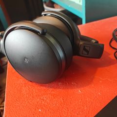 Headphones - Sennheiser HD4.40