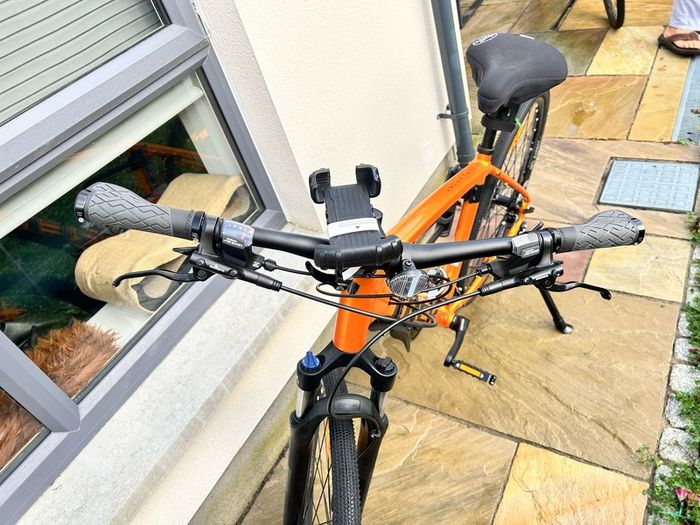 Dual Sport 3 Mens bike LARGE Like new