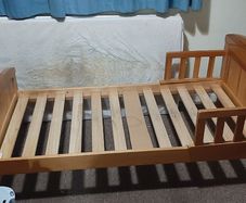 Solid pine toddler bed