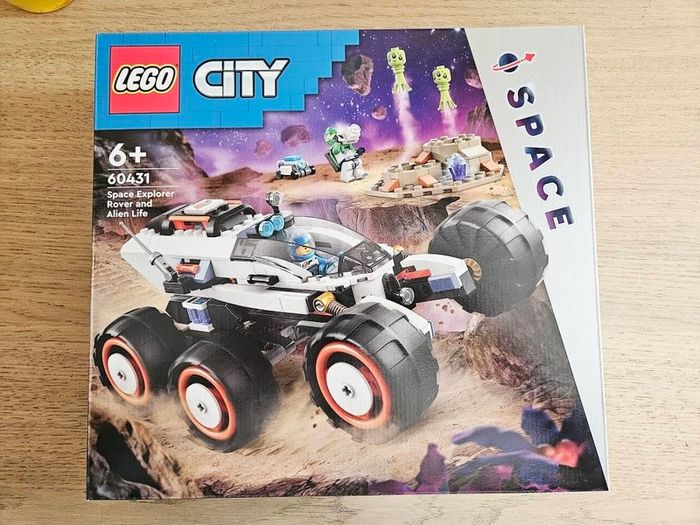 lego city 60431 space explorer rover and alien life