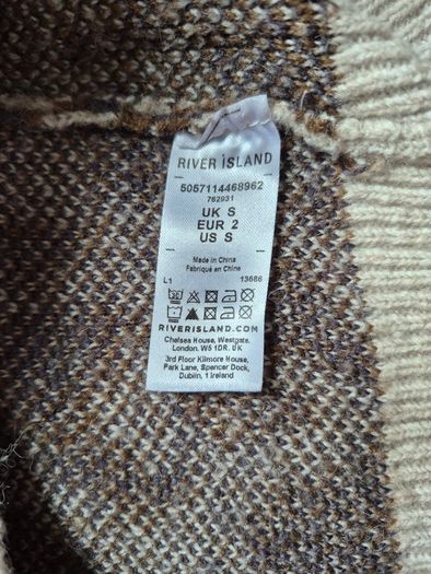River island London jamper