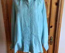 Ann Harvey Ladies Green Silk Blouse / Shirt Size 26 Includes Post