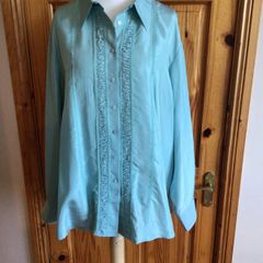 Ann Harvey Ladies Green Silk Blouse / Shirt Size 26 Includes Post