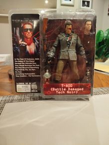 NECA 2011 Terminator Series 2 T-800 Tech Noir Battle Damaged 7 Inch Figure New