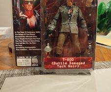 NECA 2011 Terminator Series 2 T-800 Tech Noir Battle Damaged 7 Inch Figure New