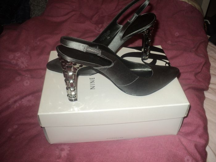 nine west shoes (size 5 )