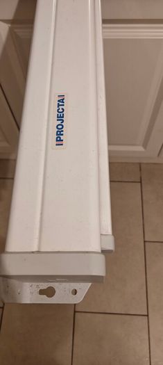 Projecta screen