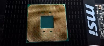 AM4 Desktop Parts Lot  Ryzen 3 1200 and AMD Cooler  8GB DDR4  Free Extras