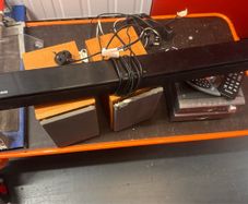 Hitachi HiFi System with Speakers and Samsung Soundbar