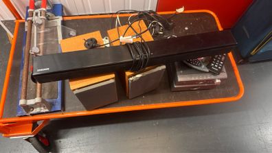 Hitachi HiFi System with Speakers and Samsung Soundbar
