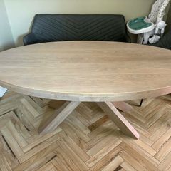 Oval dining table