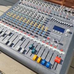 mixing desk Dynacord powermate 1000