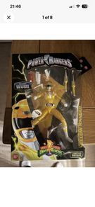 Yellow power ranger figures perfect condition was opened for display only