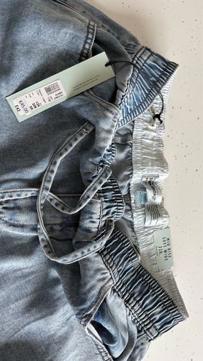River Island Size 12r mid rise soft denim wide leg