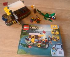 Lego creator retired set 31093 Complete