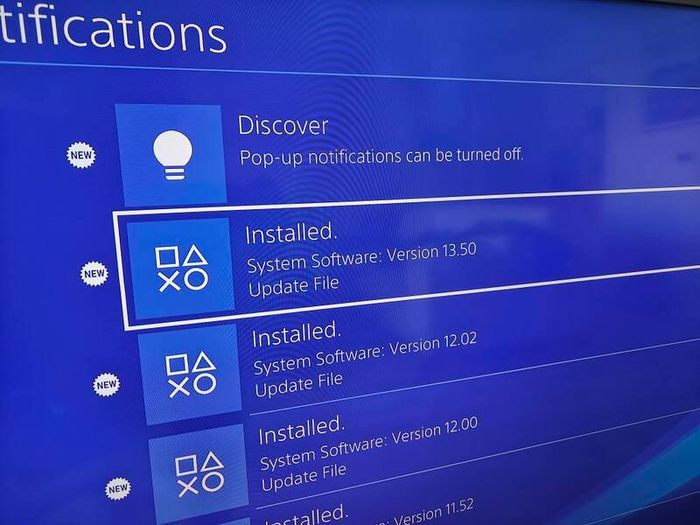 PS4 Pro 1TB White
