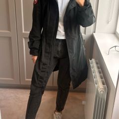 Authentic Canada Goose Belcarra water resistant parka.