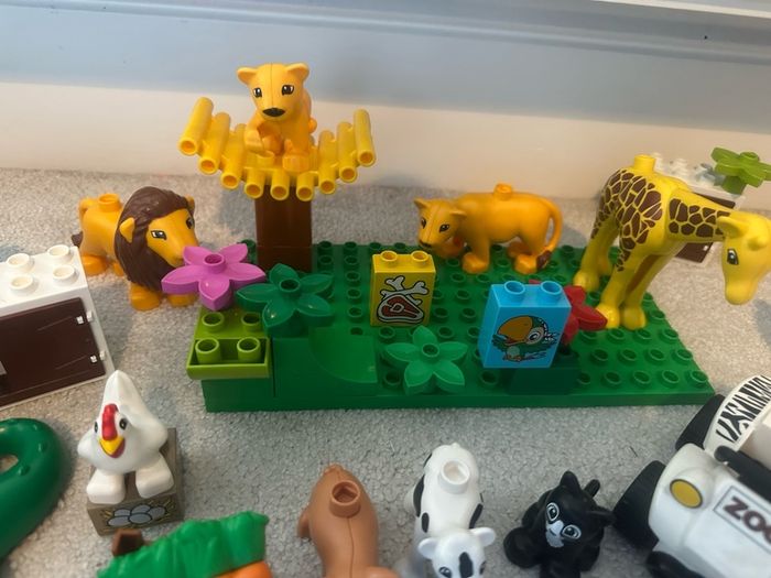 Lego Duplo Wild/Farm animal and accessories bundle