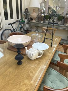 6 decor items