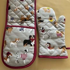 New Set of Oven Gloves