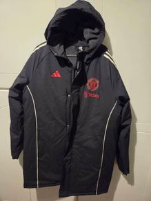Manchester United Jacket (M) with tags ( worth 220)