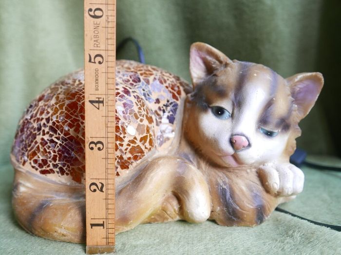 Vintage Cat Lamp - Table Lamp