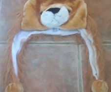 Lion hat