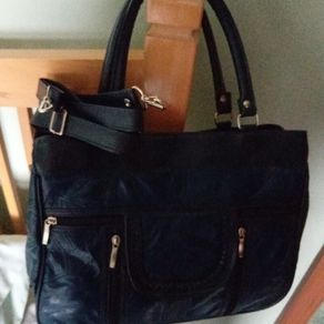 NEW navy handbag