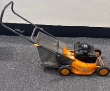 Lawnmower