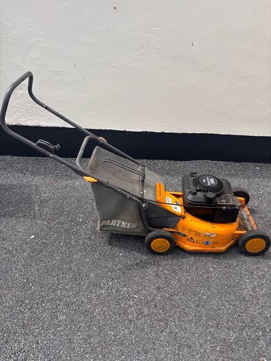 Lawnmower