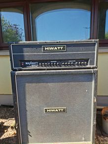 Hiwatt Maxwatt G200R HD Amplifier and Cab