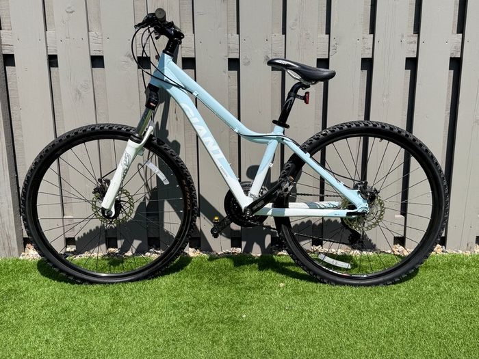 Giant Yukon Ladies bike XS