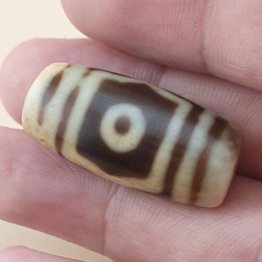 Vintage 3 Eyes Himalayan Tibetan Agate Dzi Bead Amulet