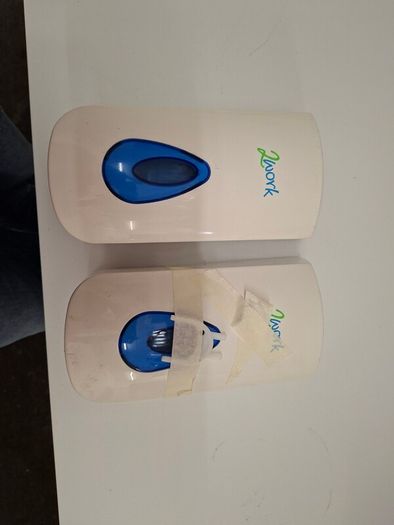 Soap dispencer 2x