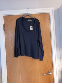 Paul Costello  Living Studio  Long Sleeved  Navy Top.  S. XL- . . B.N.W.T  18.   B.N.W.T