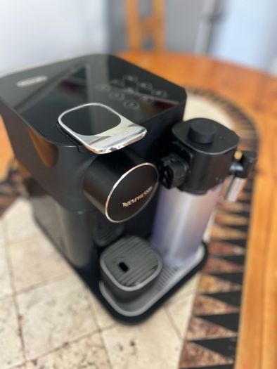 Nespresso Gran Lattissima Coffee Machine