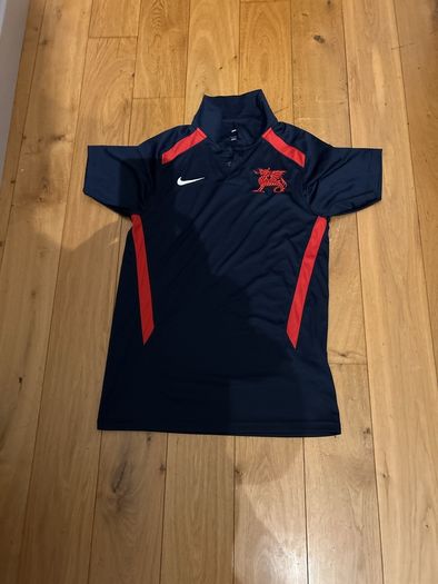 Wesley college Boys PE hockey top