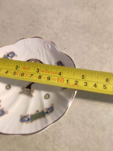 Royal Tara Book of Kells Letter Shell Shaped Trinket Dish a rare find. Handmade in Galway
