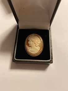 9 Carat Gold Cameo Brooch/Pendant