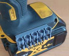 DeWalt Bitholder