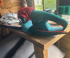 Hedge trimmers & sprayer