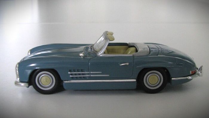 Diecast Model Mercedes-Benz 300SL (W198) - Collectable Vanguards 1:43