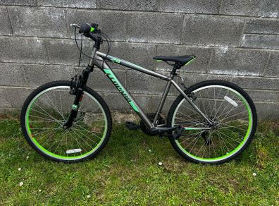 Leopard 26 mountain bike