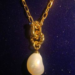 Sappho Baroque Pearl Pendant - Gold