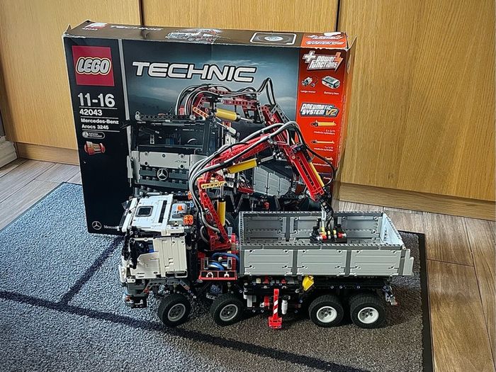 Lego 42043 Mercedes Arocs