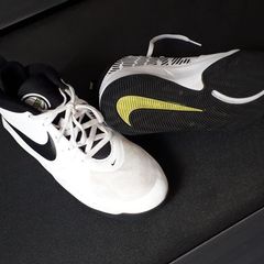 Basketball runners Nike UK 5 Team Hustle